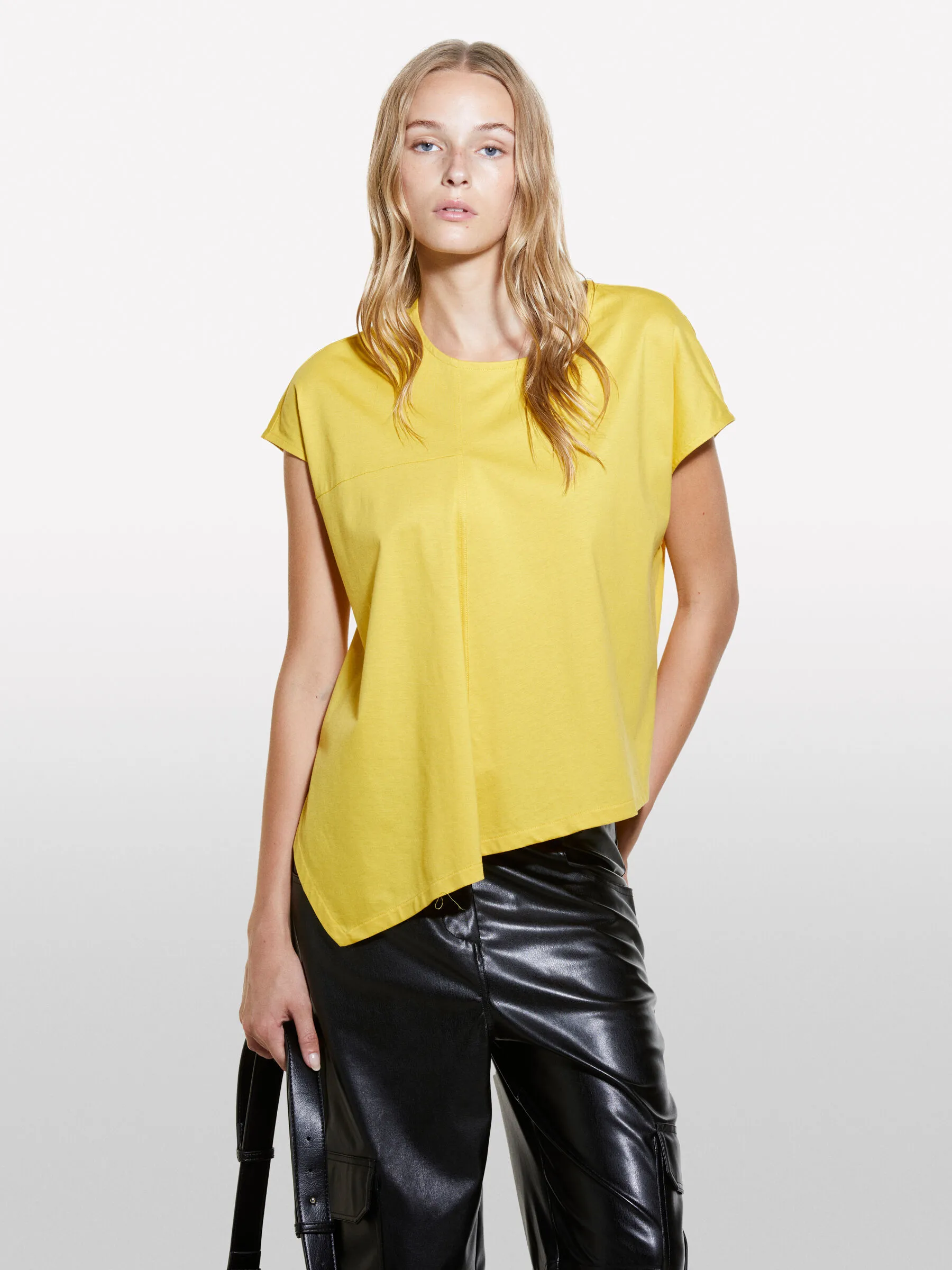 Asymmetrisches T-Shirt in Senfgelb, Senfgelb 